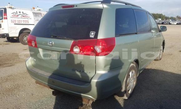 Buy New Toyota Sienna Silver Car in Badagry in Lagos State Buy New Toyota Sienna Silver Car in Badagry in Lagos State