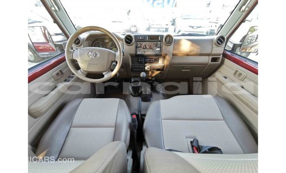 Acheter Import Voiture Toyota Land Cruiser Rouge à Import - Dubai, État d'Abia Acheter Import Voiture Toyota Land Cruiser Rouge à Import - Dubai, État d'Abia
