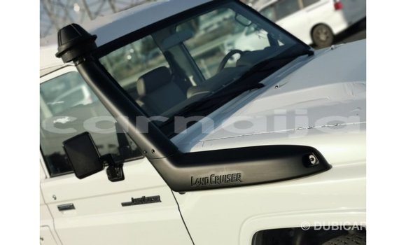 Buy Import Toyota Land Cruiser White Car in Import - Dubai in Abia State Buy Import Toyota Land Cruiser White Car in Import - Dubai in Abia State