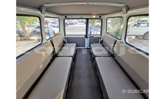 Buy Import Toyota Land Cruiser White Car in Import - Dubai in Abia State Buy Import Toyota Land Cruiser White Car in Import - Dubai in Abia State