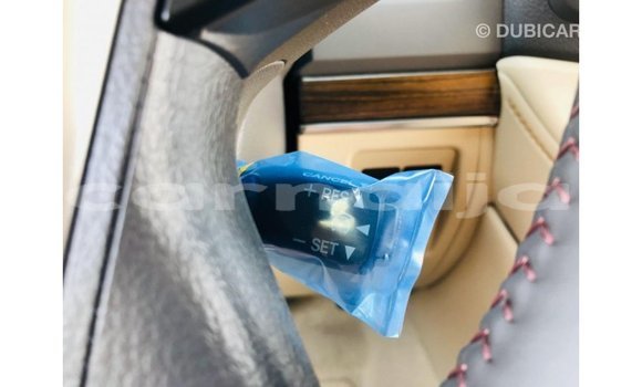 Buy Import Toyota Land Cruiser White Car in Import - Dubai in Abia State Buy Import Toyota Land Cruiser White Car in Import - Dubai in Abia State