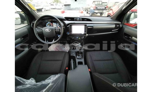 Buy Import Toyota Hilux White Car in Import - Dubai in Abia State Buy Import Toyota Hilux White Car in Import - Dubai in Abia State
