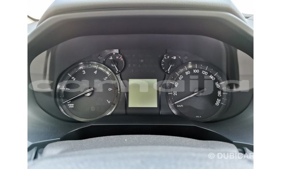 Acheter Import Voiture Toyota Prado Blanc à Import - Dubai, État d'Abia Acheter Import Voiture Toyota Prado Blanc à Import - Dubai, État d'Abia