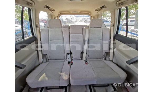 Acheter Import Voiture Toyota Prado Blanc à Import - Dubai, État d'Abia Acheter Import Voiture Toyota Prado Blanc à Import - Dubai, État d'Abia