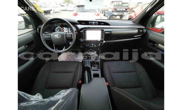 Buy Import Toyota Hilux White Car in Import - Dubai in Abia State Buy Import Toyota Hilux White Car in Import - Dubai in Abia State