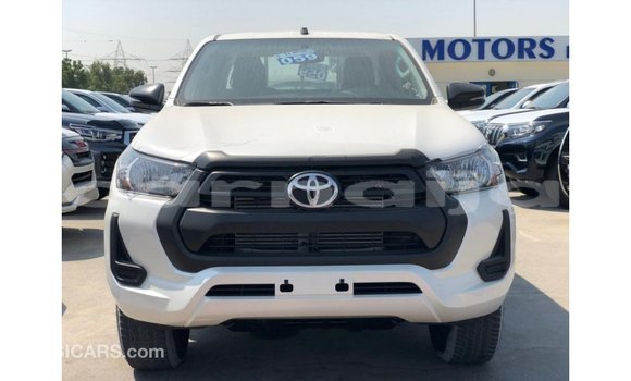 Acheter Import Voiture Toyota Hilux Blanc à Import - Dubai, État d'Abia Acheter Import Voiture Toyota Hilux Blanc à Import - Dubai, État d'Abia