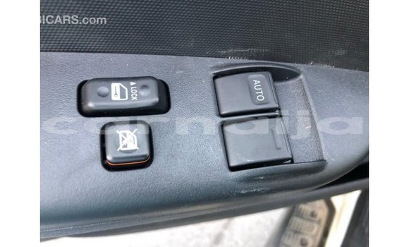 Buy Import Toyota DA White Truck in Import - Dubai in Abia State Buy Import Toyota DA White Truck in Import - Dubai in Abia State