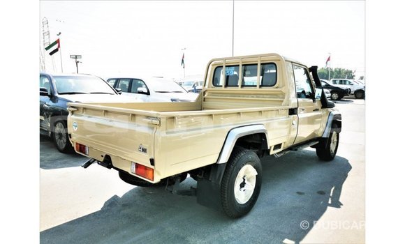 Buy Import Toyota Land Cruiser Beige Car in Import - Dubai in Abia State Buy Import Toyota Land Cruiser Beige Car in Import - Dubai in Abia State
