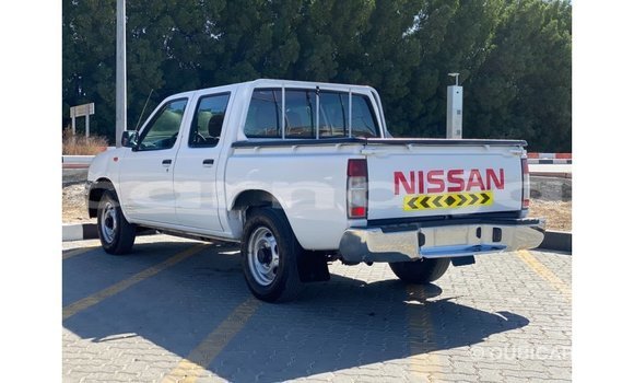 Buy Import Nissan Pickup White Car in Import - Dubai in Abia State Buy Import Nissan Pickup White Car in Import - Dubai in Abia State