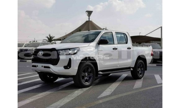 Acheter Import Voiture Toyota Hilux Blanc à Import - Dubai, État d'Abia Acheter Import Voiture Toyota Hilux Blanc à Import - Dubai, État d'Abia