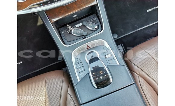 Acheter Import Utilitaire Mercedes‒Benz 1117 Noir à Import - Dubai, État d'Abia Acheter Import Utilitaire Mercedes‒Benz 1117 Noir à Import - Dubai, État d'Abia