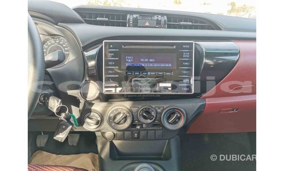 Buy Import Toyota Hilux White Car in Import - Dubai in Abia State Buy Import Toyota Hilux White Car in Import - Dubai in Abia State