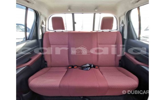 Buy Import Toyota Hilux White Car in Import - Dubai in Abia State Buy Import Toyota Hilux White Car in Import - Dubai in Abia State