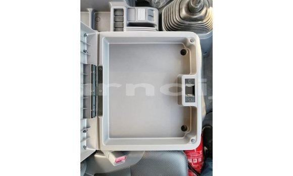 Buy Import Isuzu Rodeo White Car in Import - Dubai in Abia State Buy Import Isuzu Rodeo White Car in Import - Dubai in Abia State