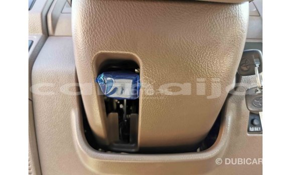 Buy Import Toyota Land Cruiser Beige Car in Import - Dubai in Abia State Buy Import Toyota Land Cruiser Beige Car in Import - Dubai in Abia State