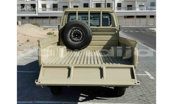 Buy Import Toyota Land Cruiser Beige Car in Import - Dubai in Abia State Buy Import Toyota Land Cruiser Beige Car in Import - Dubai in Abia State