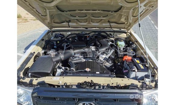 Buy Import Toyota Land Cruiser Beige Car in Import - Dubai in Abia State Buy Import Toyota Land Cruiser Beige Car in Import - Dubai in Abia State