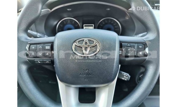 Acheter Import Voiture Toyota Hilux Noir à Import - Dubai, État d'Abia Acheter Import Voiture Toyota Hilux Noir à Import - Dubai, État d'Abia