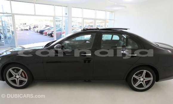 Buy Import Mercedes‒Benz 1117 Black Truck in Import - Dubai in Abia State Buy Import Mercedes‒Benz 1117 Black Truck in Import - Dubai in Abia State