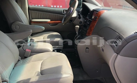 Acheter Occasion Voiture Toyota Sienna Vert à Onitsha, État d'Anambra Acheter Occasion Voiture Toyota Sienna Vert à Onitsha, État d'Anambra
