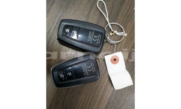 Acheter Import Voiture Toyota Prado Blanc à Import - Dubai, État d'Abia Acheter Import Voiture Toyota Prado Blanc à Import - Dubai, État d'Abia