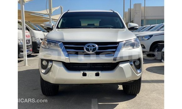 Buy Import Toyota Fortuner White Car in Import - Dubai in Abia State Buy Import Toyota Fortuner White Car in Import - Dubai in Abia State