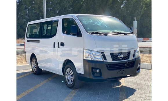 Acheter Import Voiture Nissan Urvan Blanc à Import - Dubai, État d'Abia