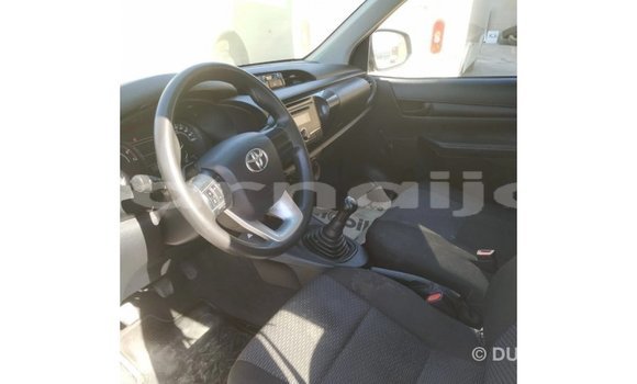 Acheter Import Voiture Toyota Hilux Blanc à Import - Dubai, État d'Abia Acheter Import Voiture Toyota Hilux Blanc à Import - Dubai, État d'Abia