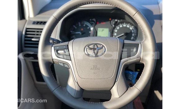 Acheter Import Voiture Toyota Prado Blanc à Import - Dubai, État d'Abia Acheter Import Voiture Toyota Prado Blanc à Import - Dubai, État d'Abia