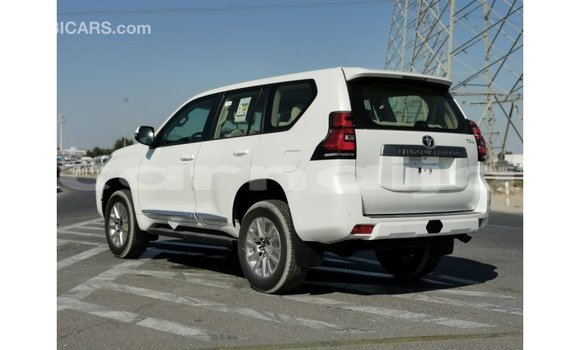 Acheter Import Voiture Toyota Prado Blanc à Import - Dubai, État d'Abia Acheter Import Voiture Toyota Prado Blanc à Import - Dubai, État d'Abia