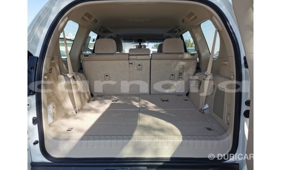 Acheter Import Voiture Toyota Prado Blanc à Import - Dubai, État d'Abia Acheter Import Voiture Toyota Prado Blanc à Import - Dubai, État d'Abia