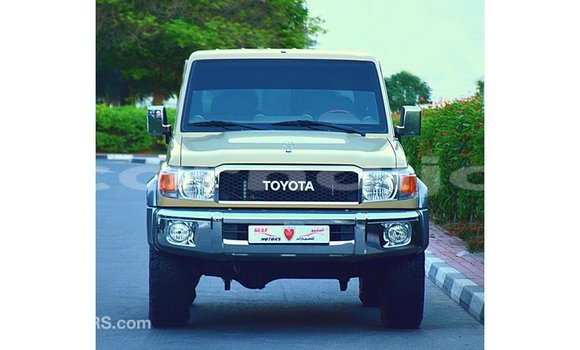 Buy Import Toyota Land Cruiser Beige Car in Import - Dubai in Abia State Buy Import Toyota Land Cruiser Beige Car in Import - Dubai in Abia State