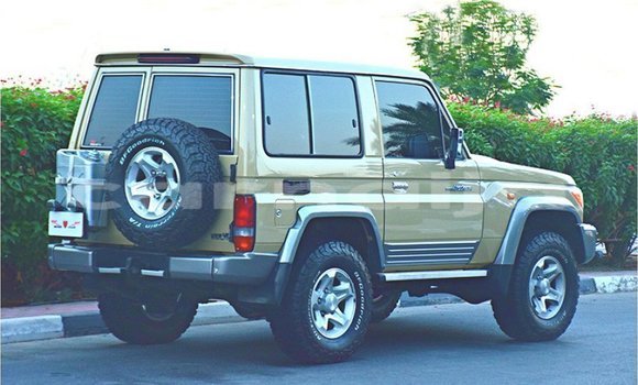 Buy Import Toyota Land Cruiser Beige Car in Import - Dubai in Abia State Buy Import Toyota Land Cruiser Beige Car in Import - Dubai in Abia State