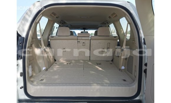 Acheter Import Voiture Toyota Prado Blanc à Import - Dubai, État d'Abia Acheter Import Voiture Toyota Prado Blanc à Import - Dubai, État d'Abia