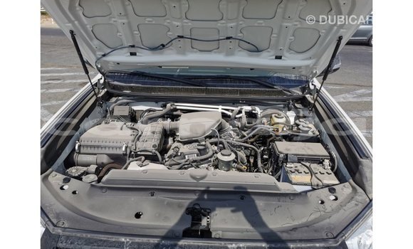 Acheter Import Voiture Toyota Prado Blanc à Import - Dubai, État d'Abia Acheter Import Voiture Toyota Prado Blanc à Import - Dubai, État d'Abia