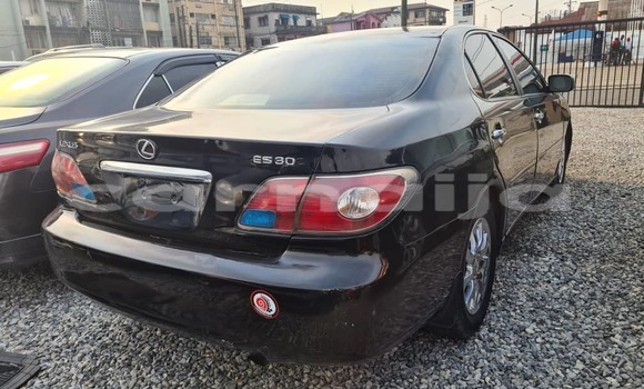Acheter Occasion Voiture Lexus ES 300 Bleu à Lagos, État de Lagos Acheter Occasion Voiture Lexus ES 300 Bleu à Lagos, État de Lagos