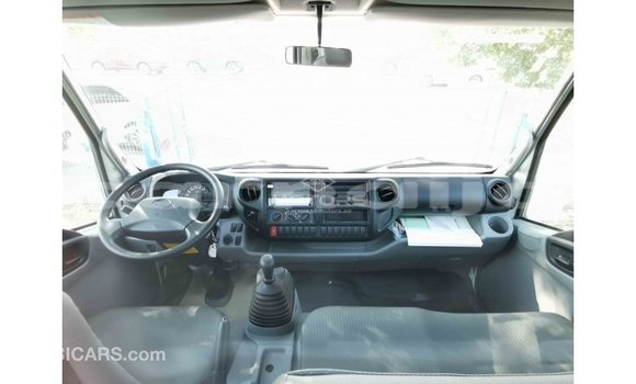 Buy Import Hino 300 Series White Truck in Import - Dubai in Abia State Buy Import Hino 300 Series White Truck in Import - Dubai in Abia State