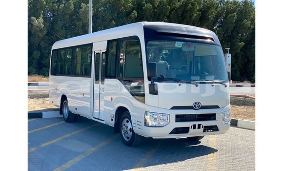Buy Import Toyota Coaster White Car in Import - Dubai in Abia State Buy Import Toyota Coaster White Car in Import - Dubai in Abia State