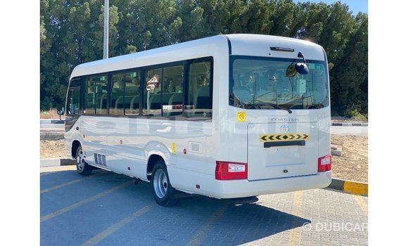 Acheter Import Voiture Toyota Coaster Blanc à Import - Dubai, État d'Abia Acheter Import Voiture Toyota Coaster Blanc à Import - Dubai, État d'Abia