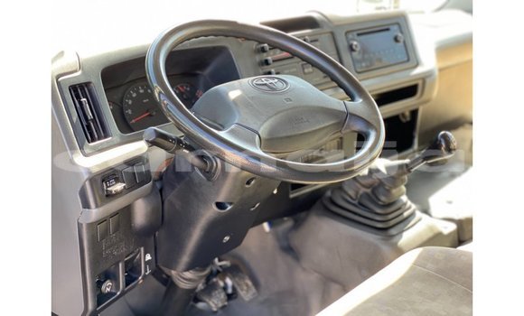 Buy Import Toyota Coaster White Car in Import - Dubai in Abia State Buy Import Toyota Coaster White Car in Import - Dubai in Abia State