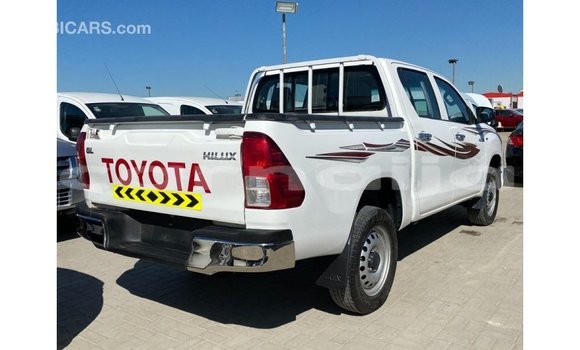 Buy Import Toyota Hilux White Car in Import - Dubai in Abia State Buy Import Toyota Hilux White Car in Import - Dubai in Abia State