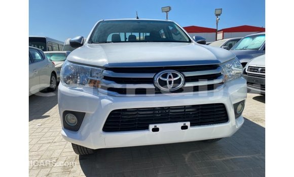 Buy Import Toyota Hilux White Car in Import - Dubai in Abia State Buy Import Toyota Hilux White Car in Import - Dubai in Abia State