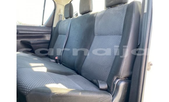 Buy Import Toyota Hilux White Car in Import - Dubai in Abia State Buy Import Toyota Hilux White Car in Import - Dubai in Abia State