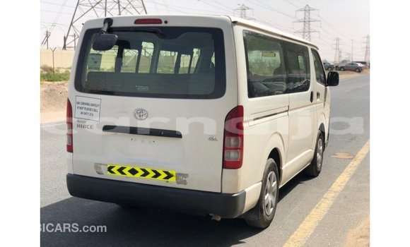 Acheter Import Voiture Toyota Hiace Blanc à Import - Dubai, État d'Abia Acheter Import Voiture Toyota Hiace Blanc à Import - Dubai, État d'Abia