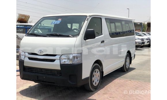 Buy Import Toyota DA White Truck in Import - Dubai in Abia State Buy Import Toyota DA White Truck in Import - Dubai in Abia State