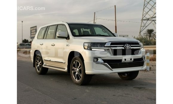 Buy Import Toyota Land Cruiser White Car in Import - Dubai in Abia State Buy Import Toyota Land Cruiser White Car in Import - Dubai in Abia State