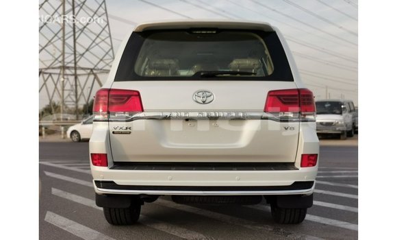 Buy Import Toyota Land Cruiser White Car in Import - Dubai in Abia State Buy Import Toyota Land Cruiser White Car in Import - Dubai in Abia State