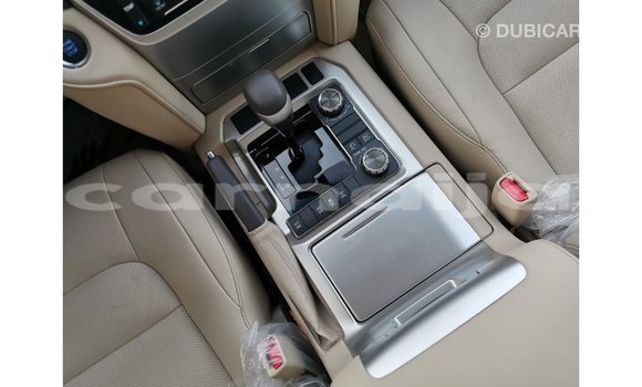 Buy Import Toyota Land Cruiser White Car in Import - Dubai in Abia State Buy Import Toyota Land Cruiser White Car in Import - Dubai in Abia State