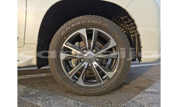 Buy Import Toyota Land Cruiser White Car in Import - Dubai in Abia State Buy Import Toyota Land Cruiser White Car in Import - Dubai in Abia State
