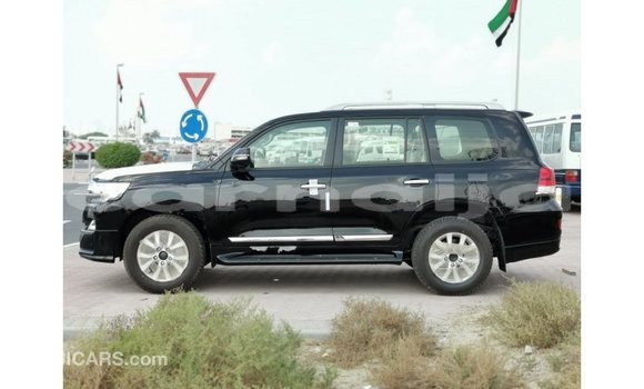 Acheter Import Voiture Toyota Land Cruiser Noir à Import - Dubai, État d'Abia Acheter Import Voiture Toyota Land Cruiser Noir à Import - Dubai, État d'Abia